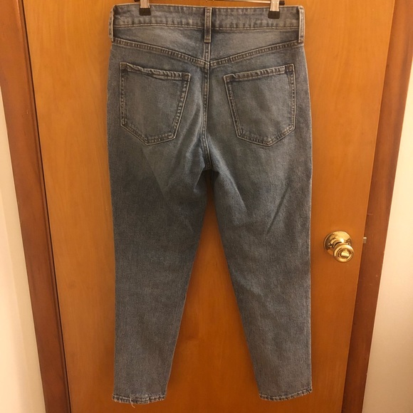 Old Navy High-Waisted O.G. Straight Button-Fly Ripped Jeans - Size 4 - Picture 4 of 11